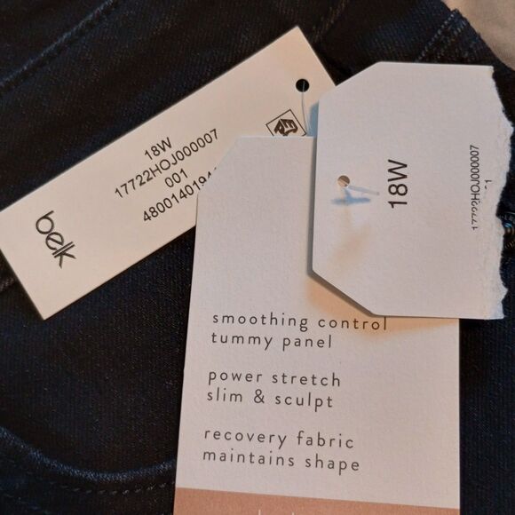 Wonderly Women's Plus Size Wide Leg Cropped Black Jeans 18W NWT Raw Hem - Picture 6 of 11